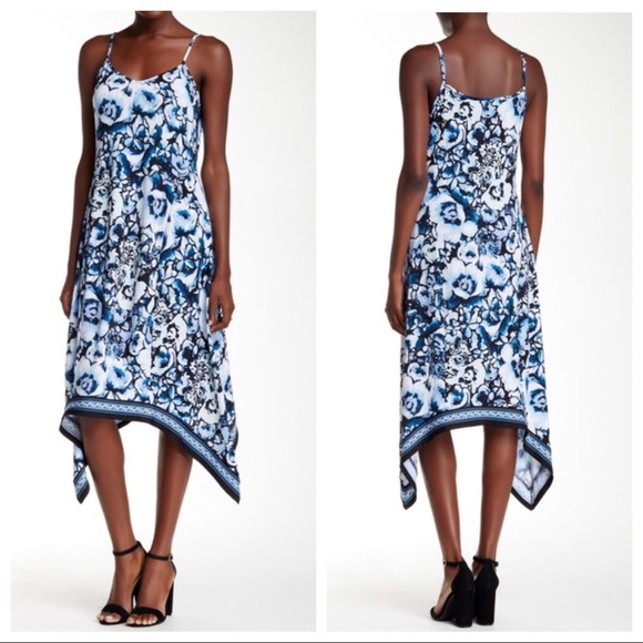 ECI Dresses & Skirts - ECI Trapeze Dress